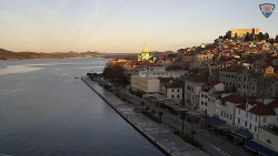 Nábřeží a město