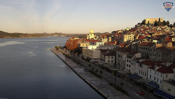 Nábřeží a město