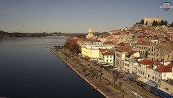 Nábřeží a město