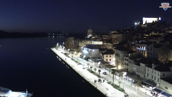 Nábřeží a město