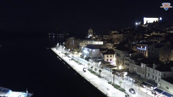 Nábřeží a město