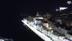 Nábřeží a město