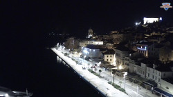 Nábřeží a město