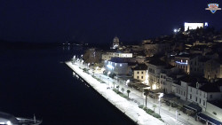 Nábřeží a město