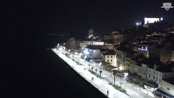 Nábřeží a město