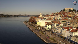 Nábřeží a město