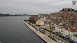 Nábřeží a město