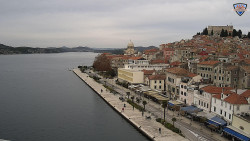 Nábřeží a město