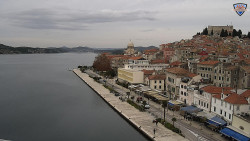 Nábřeží a město