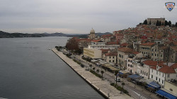 Nábřeží a město