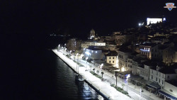 Nábřeží a město