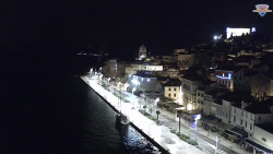 Nábřeží a město