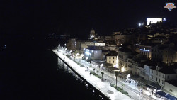 Nábřeží a město