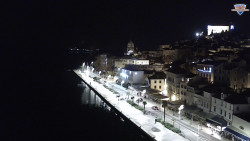 Nábřeží a město