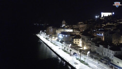 Nábřeží a město