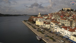 Nábřeží a město