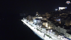 Nábřeží a město