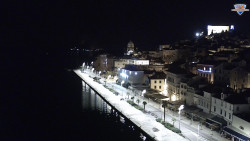 Nábřeží a město