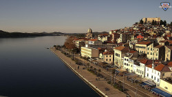 Nábřeží a město