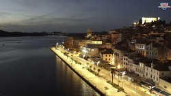 Nábřeží a město