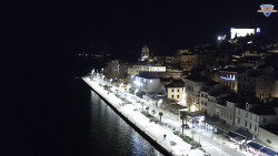 Nábřeží a město