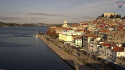 Nábřeží a město