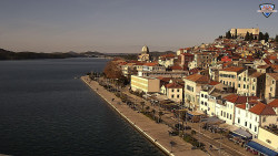 Nábřeží a město