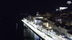 Nábřeží a město