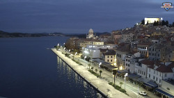 Nábřeží a město