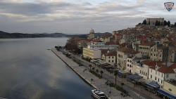 Nábřeží a město