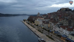 Nábřeží a město