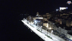 Nábřeží a město