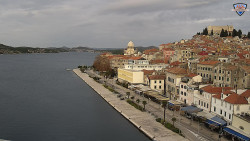 Nábřeží a město