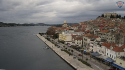 Nábřeží a město