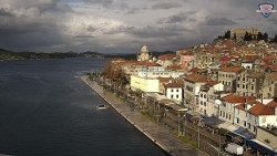 Nábřeží a město