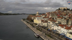 Nábřeží a město