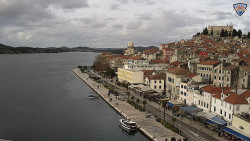 Nábřeží a město