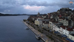 Nábřeží a město