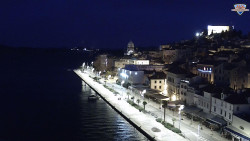 Nábřeží a město