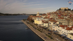 Nábřeží a město