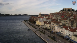 Nábřeží a město