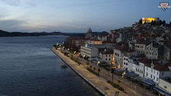 Nábřeží a město