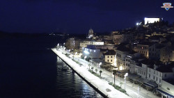 Nábřeží a město