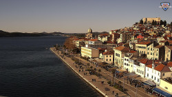 Nábřeží a město