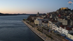 Nábřeží a město