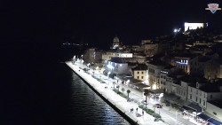 Nábřeží a město