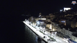 Nábřeží a město