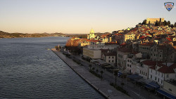 Nábřeží a město