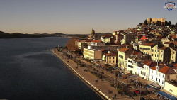 Nábřeží a město