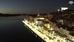 Nábřeží a město